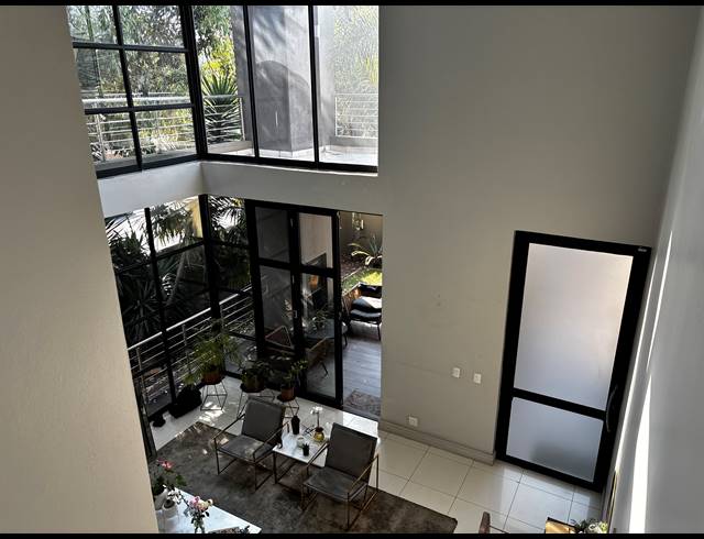 3 BEDROOM CLUSTER FOR SALE IN HOUGHTON ESTATE